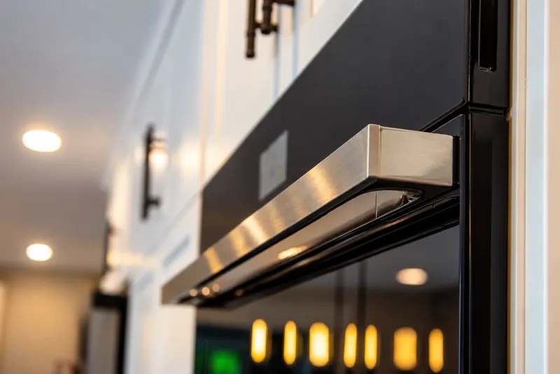 Built-in oven and wine column